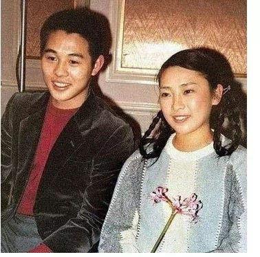 黄秋燕现在照片,岁月如歌，美丽依旧