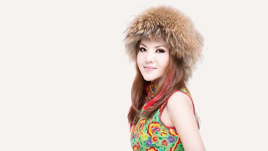 乌兰图雅的个人资料,草原歌后，民族音乐的传承与创新者